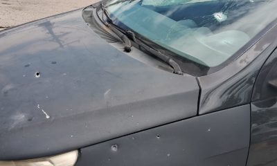 Carro com marcas de tiros em Seropédica