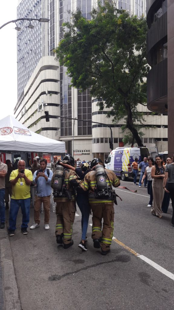 Simulação do Corpo de Bombeiro no Centro do Rio