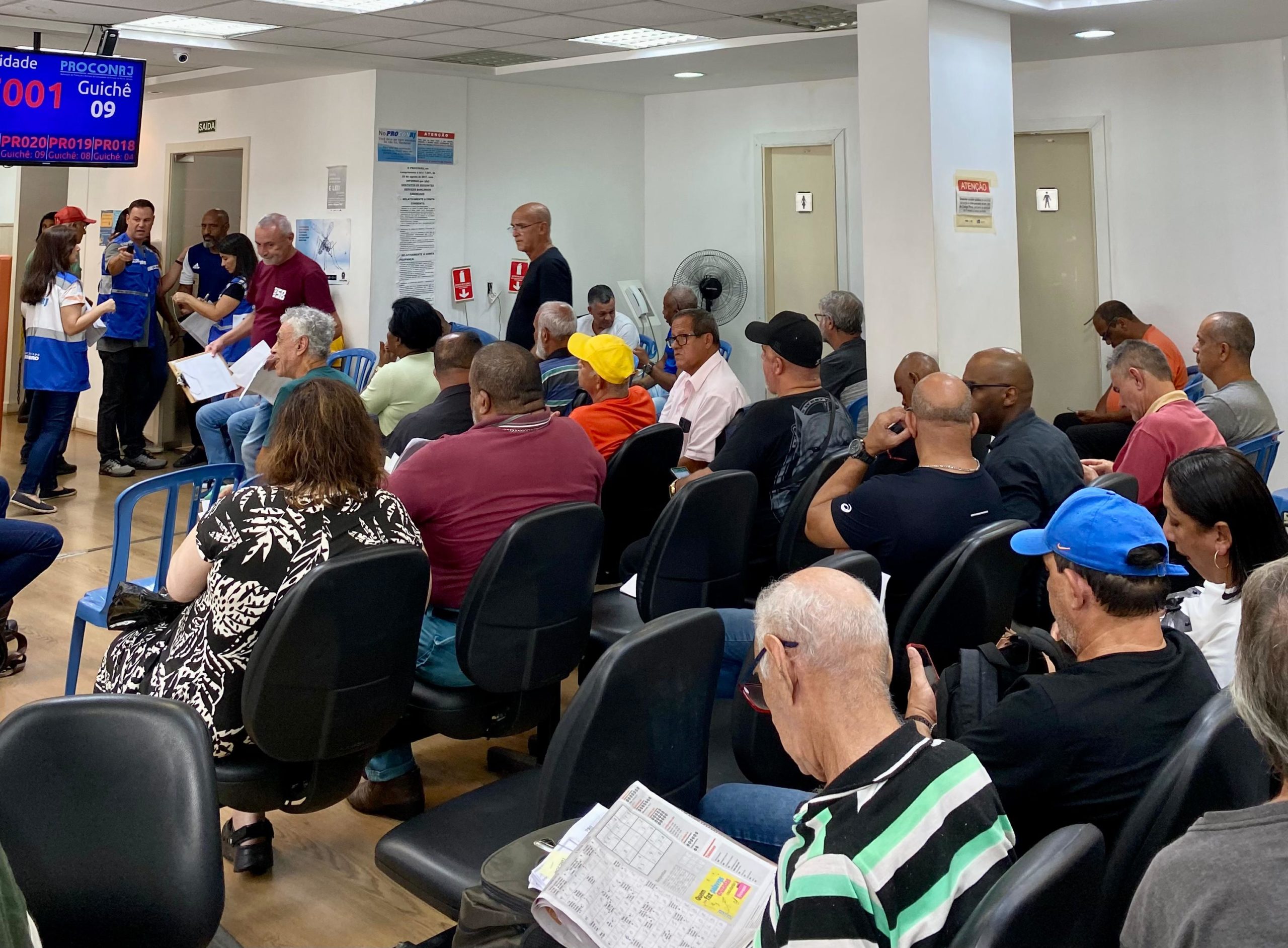 Mutirão de renegociação de débitos que dá orientações aos servidores em situação de endividamento