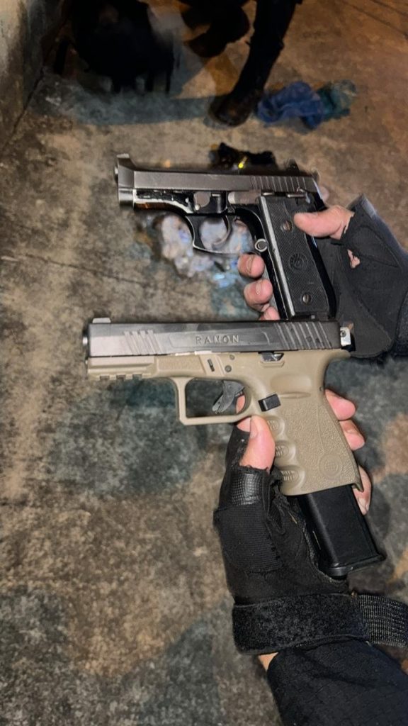 Guerra entre traficantes em Nova Iguaçu tem presos e apreensões.