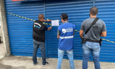 Operação fecha ferro-velho irregular em Duque de Caxias