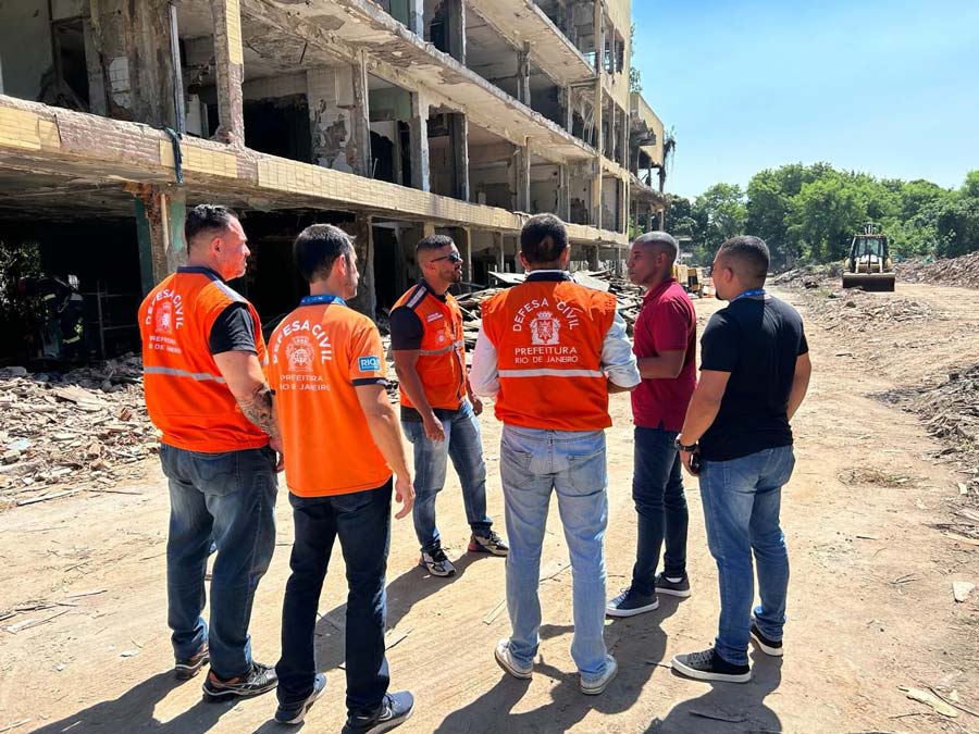 Prédio do Clube dos Portuários será demolido pela Prefeitura do Rio.