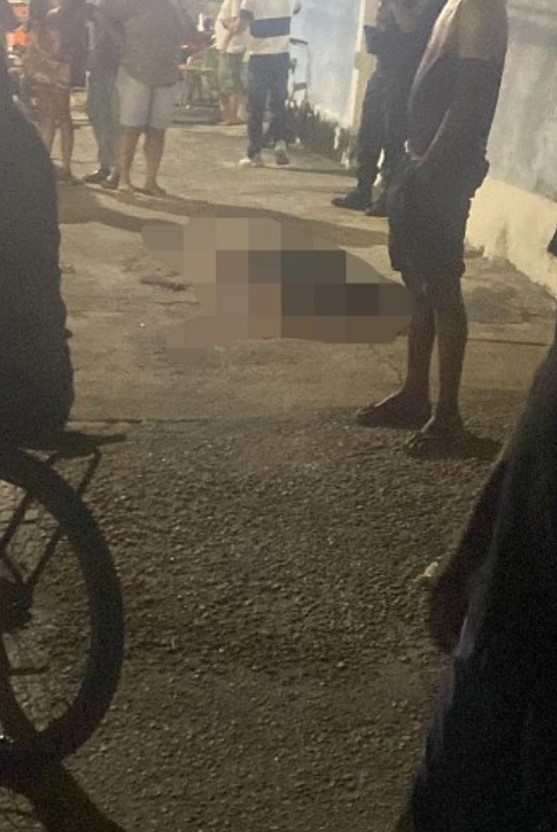 Mestre e bateria é morto em Jacarepaguá.