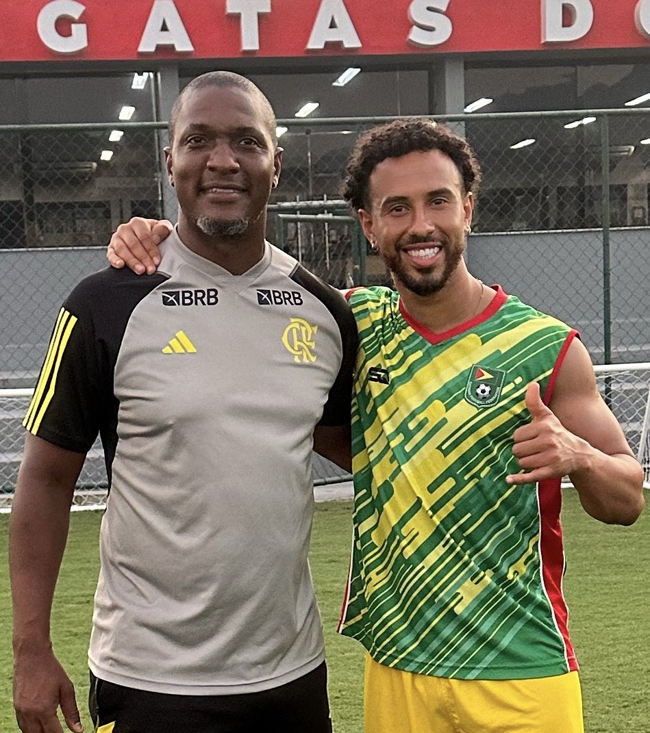 Seleção da Guiana com o Flamengo