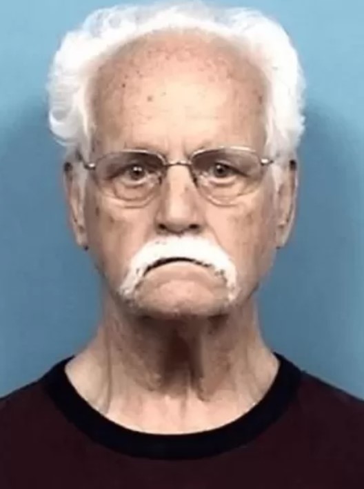 Idoso mata a esposa no hospital por não ter como pagar a conta.