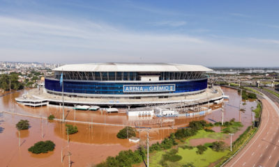 Arena do Grêmio alagada (FOTO: Amanda Perobelli/Reuters)