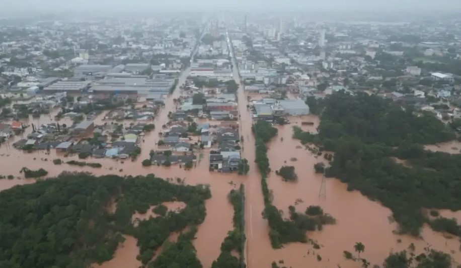 Chuva provoca transtornos no Rio Grande do Sul.