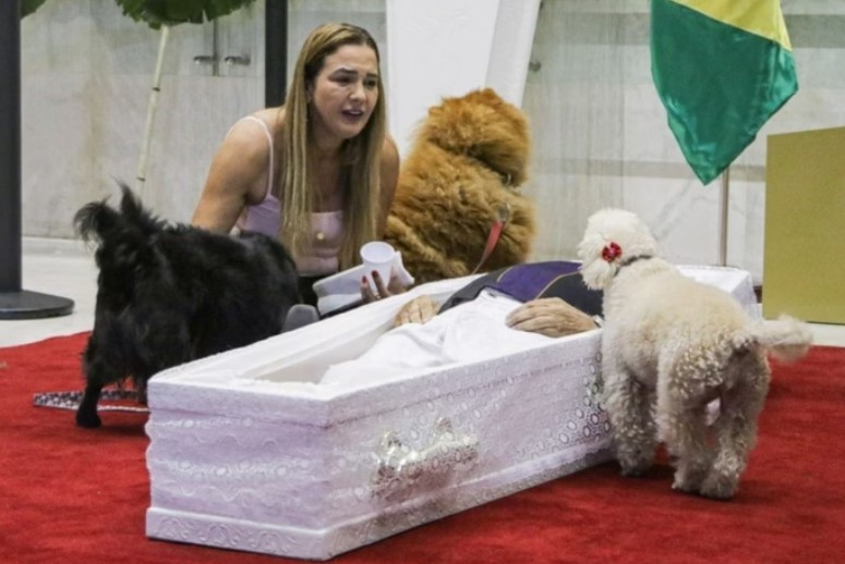 Velório do cantor Nahim em SP