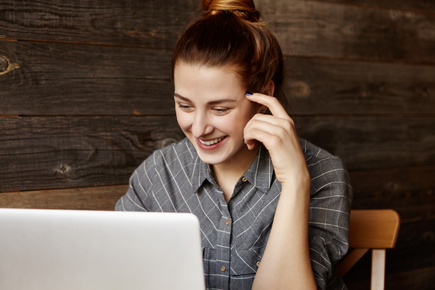 O Impacto das Redes Sociais na Saúde Mental: Entendendo o Fenômeno do Brainrot