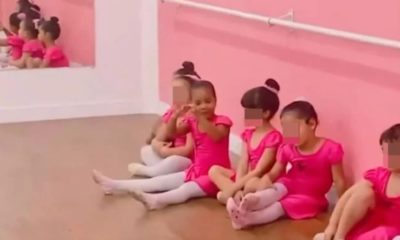 Menina chora ao ver o pai em apresentação de Balé.