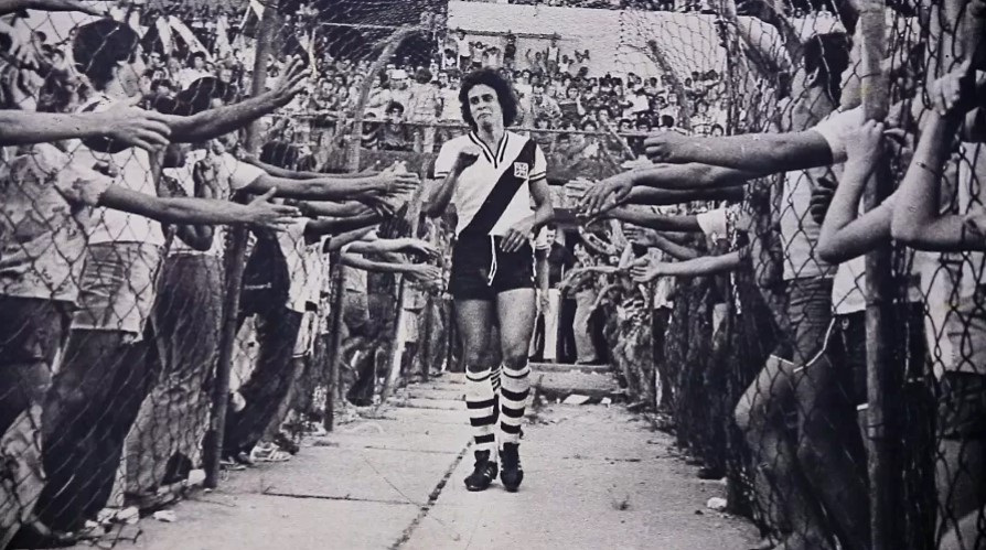 Roberto Dinamite em jogo do Vasco.