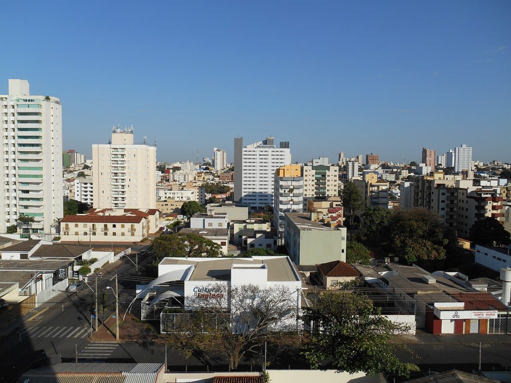 Previsão do Tempo no Triângulo Mineiro: Semana de Calor e Estabilidade