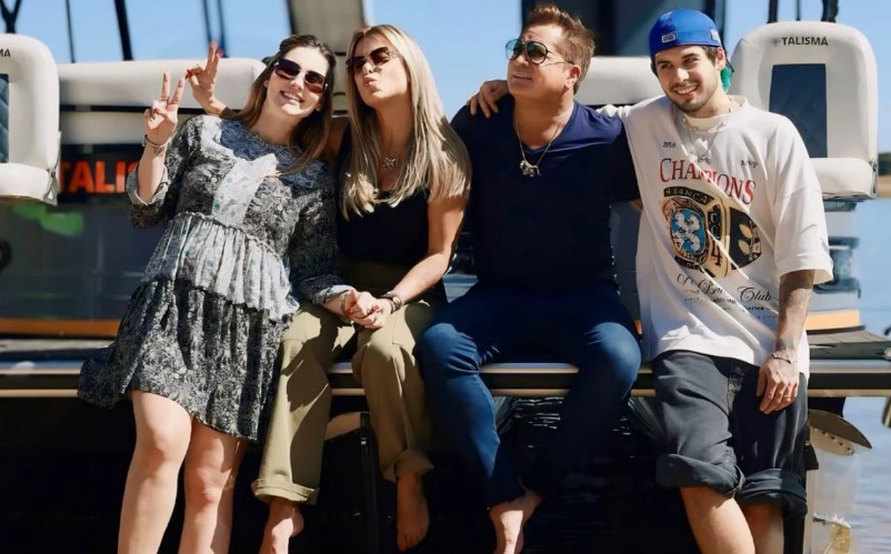 Leonardo ganha barco de dois andares de presente de aniversário de Virginia e Zé Felipe