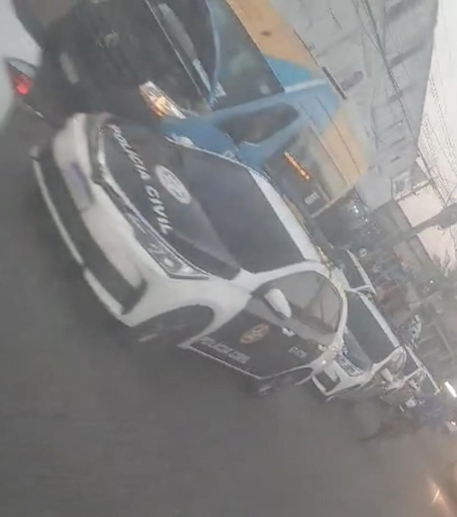 Operação da Polícia Civil contra lavagem de dinheiro no COmplexo da Maré.