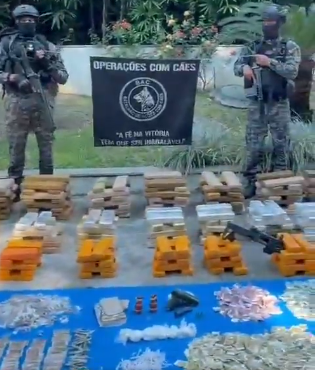 PM apreende 1,2 tonelada de maconha em operação na Cidade de Deus. Foto: Reprodução/PM