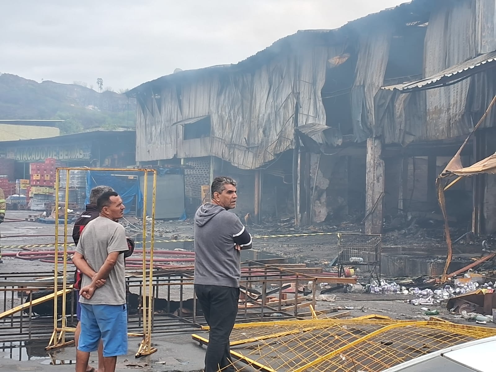 Incêndio no Ceasa de São Gonçalo.