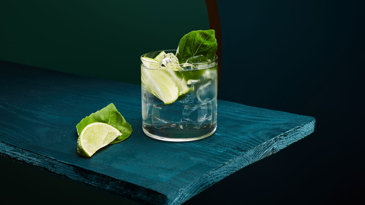 Água com Limão: A bebida milagrosa para a saúde? Descubra os benefícios!