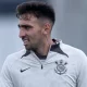 Gustavo Mosquito fecha com o Vitória após rescisão com o Corinthians