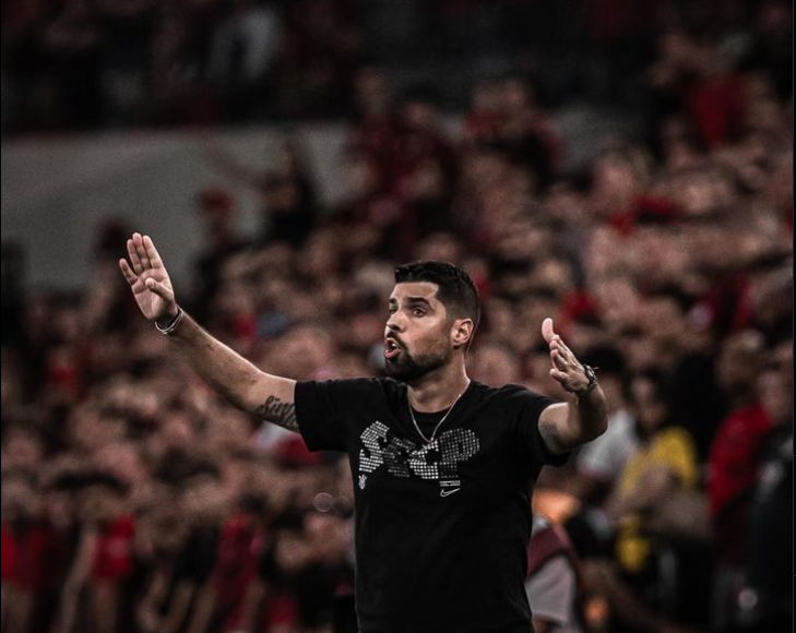 Treinador António Oliveira, ex-Corinthians, recusa proposta do Cuiabá