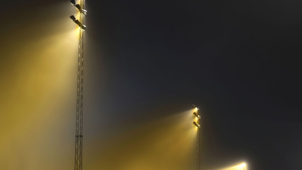 Postes de luz na lua: tecnologia solar promete revolucionar exploração espacial