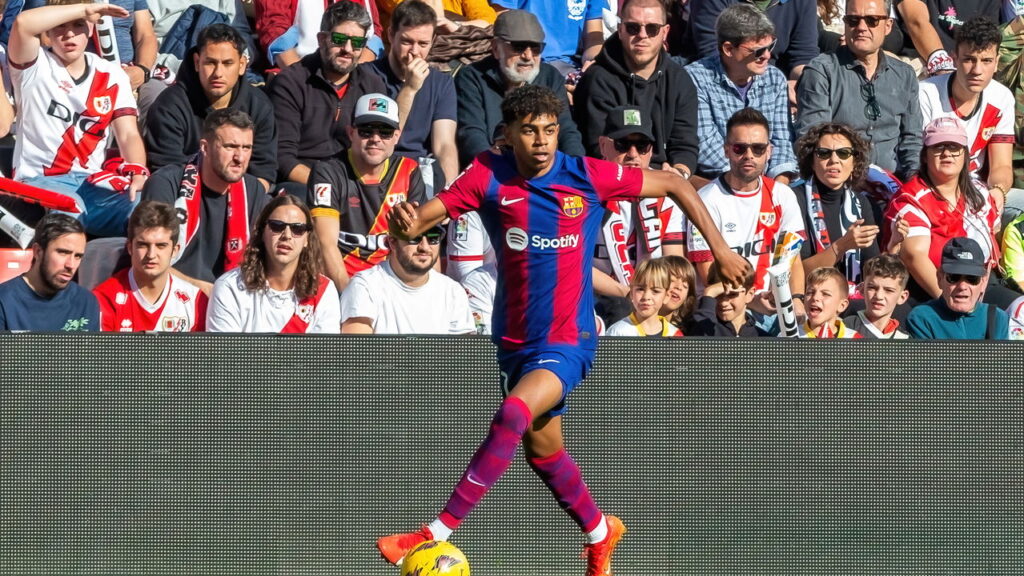 Com apenas 17 anos ele já muda o futuro do futebol