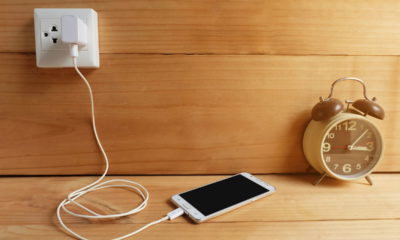 Carregador na Tomada: Segurança e Economia de Energia