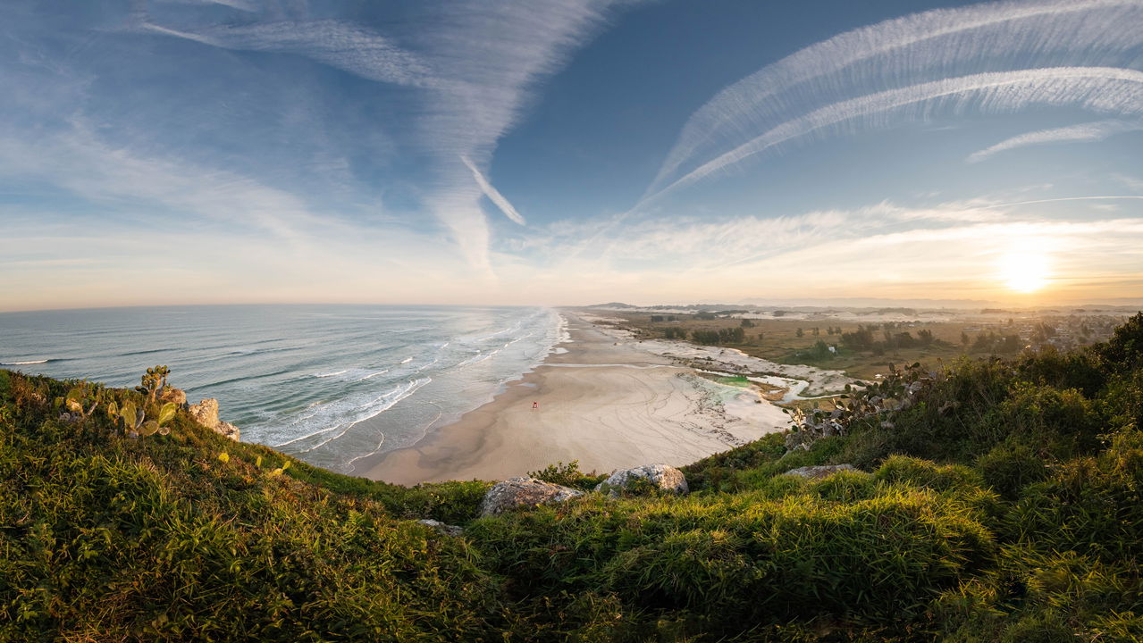 Destino encantador que une arquitetura charmosa e natureza exuberante