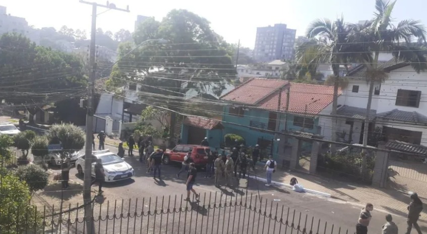 Atirador de Novo Hamburgo mata duas pessoas e é encontrado morto.