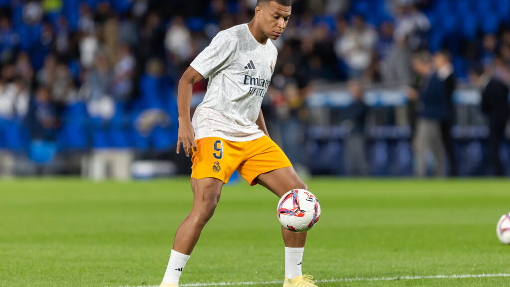 Mbappé é defendido por Cristiano Ronaldo em meio a críticas