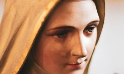 Vaticano limita uso do título de “corredentora” para Virgem Maria