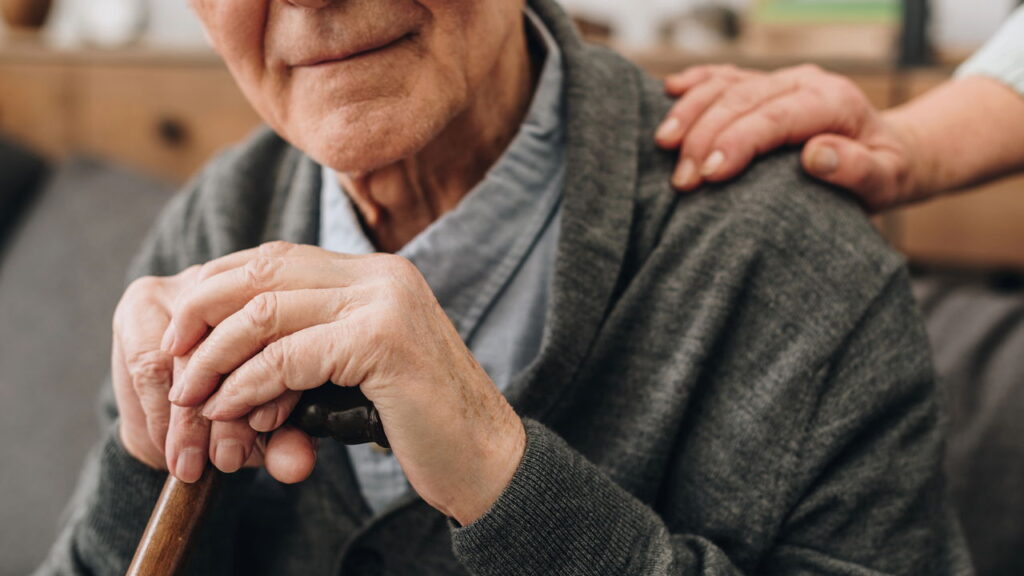 Idosos com mais de 60 anos garantem benefícios exclusivos com esse documento