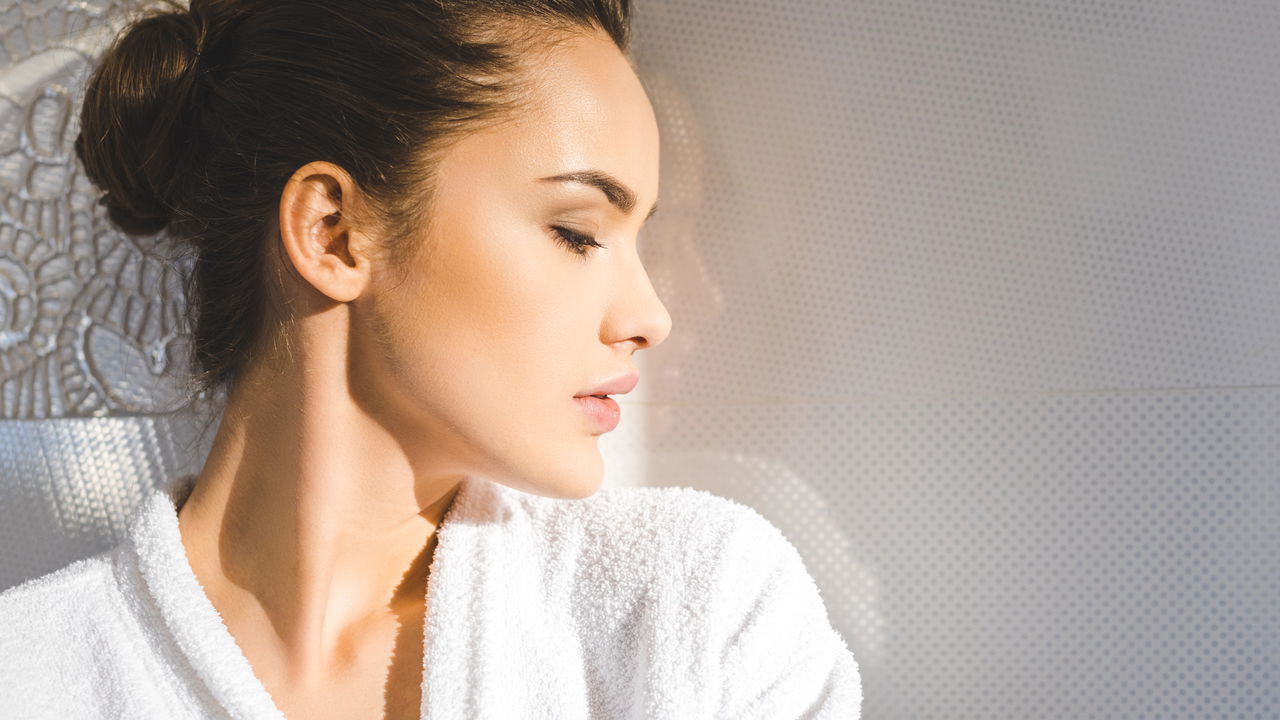 O segredo que os dermatologistas não te contaram para uma pele firme e sem acne