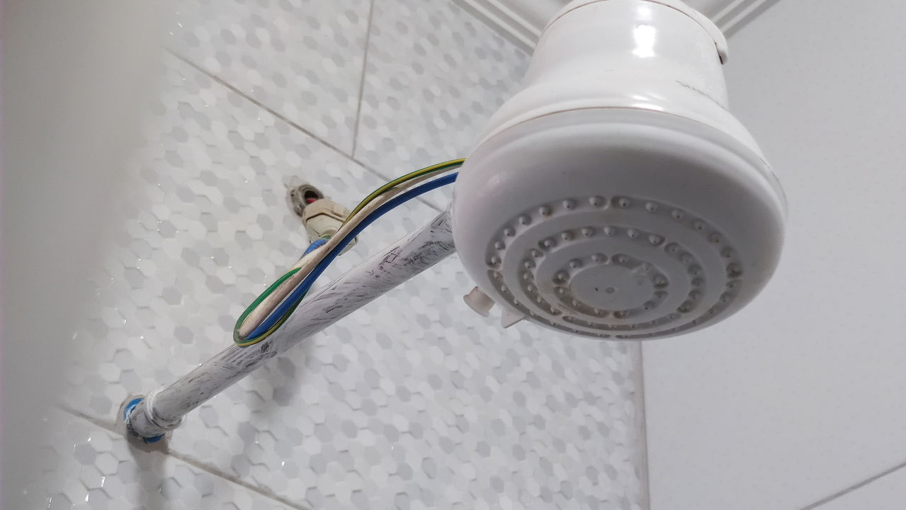 Não compre CHUVEIRO ELÉTRICO sem saber disso!