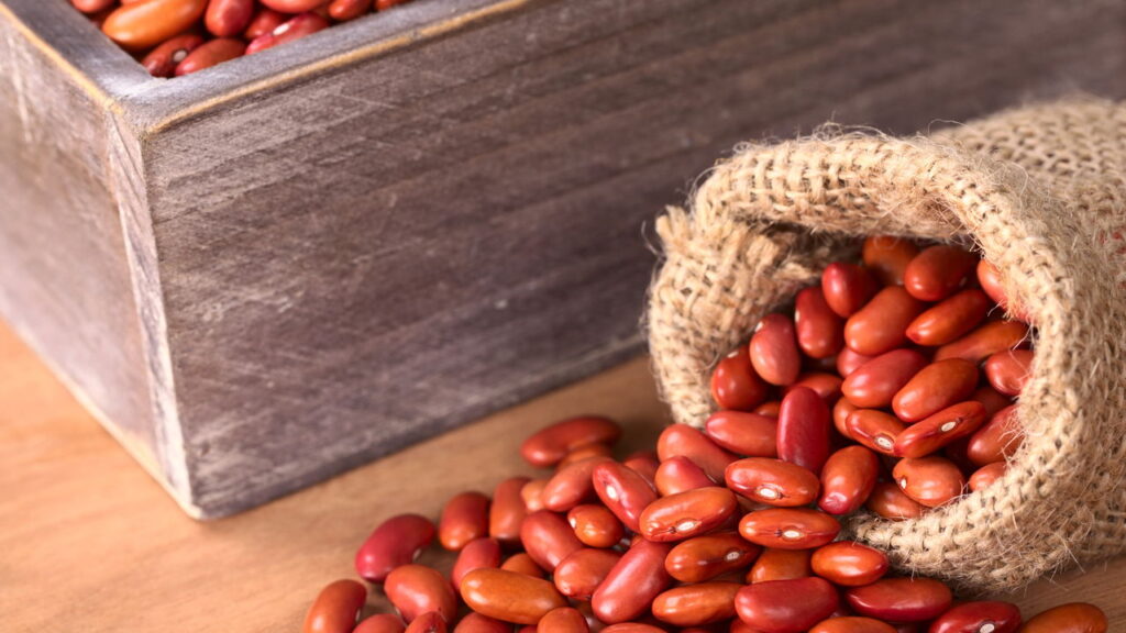 Esqueceu de deixar de molho? Cozinhe feijão em minutos com este truque simples!
