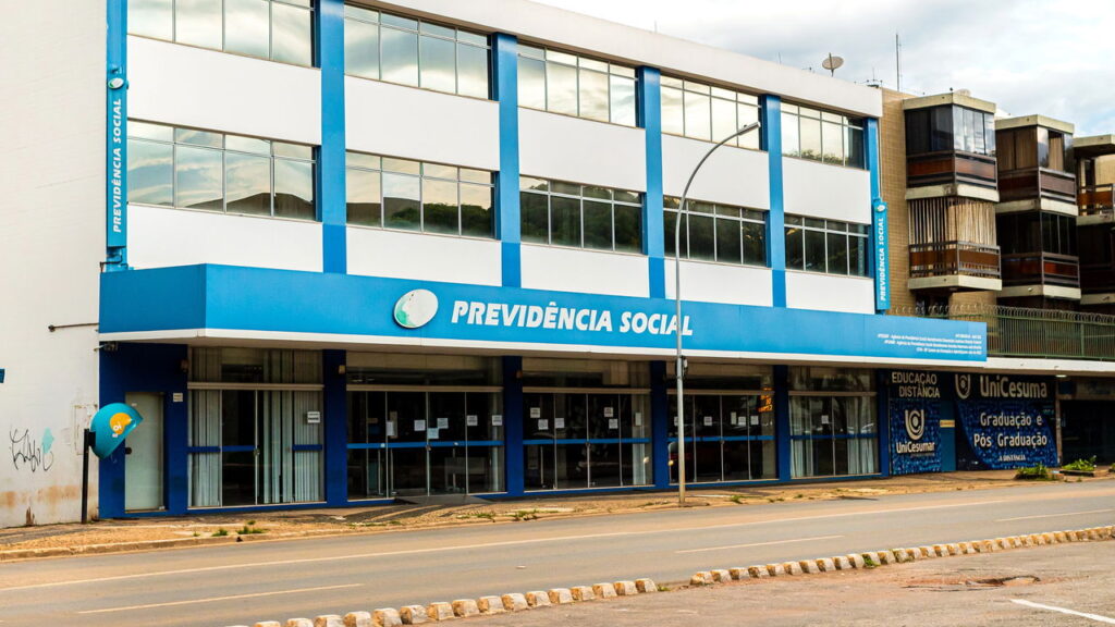 Novo calendário INSS de abril divulgado! Veja quando cai na conta