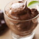 Aprenda como fazer mousse de chocolate perfeito com apenas 5 ingredientes