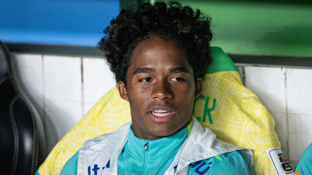 Endrick vestirá a camisa 9 e o que isso significa para o jogador