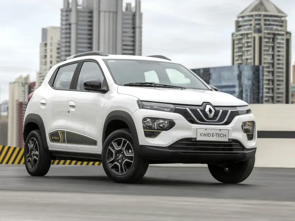 Bloco de concreto substitui bateria em leilão de carro