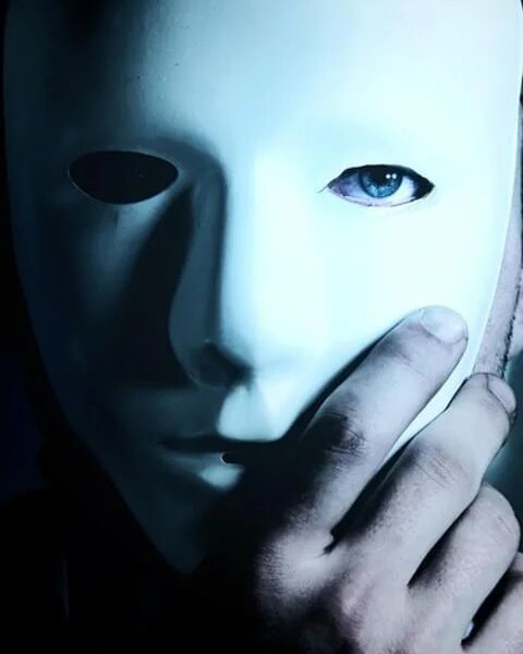 Famosos que têm o nome ou sobrenome real muito diferente do artístico