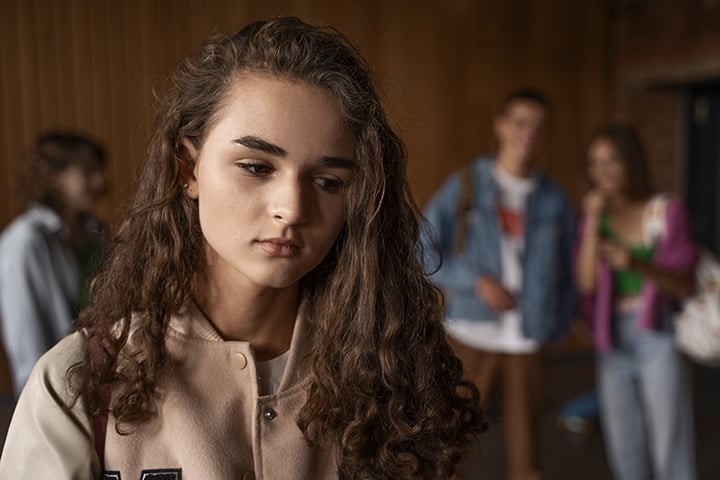 Estudo mostra que a qualidade das conexões sociais pode influenciar mais a felicidade dos jovens
