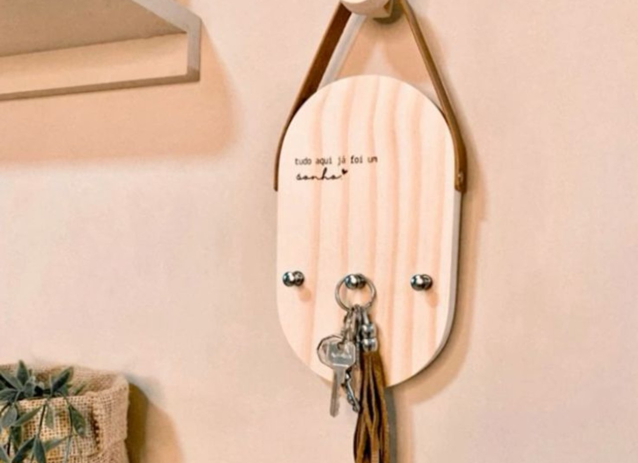 Seu lar com mais charme e praticidade com chaveiros de parede estilosos