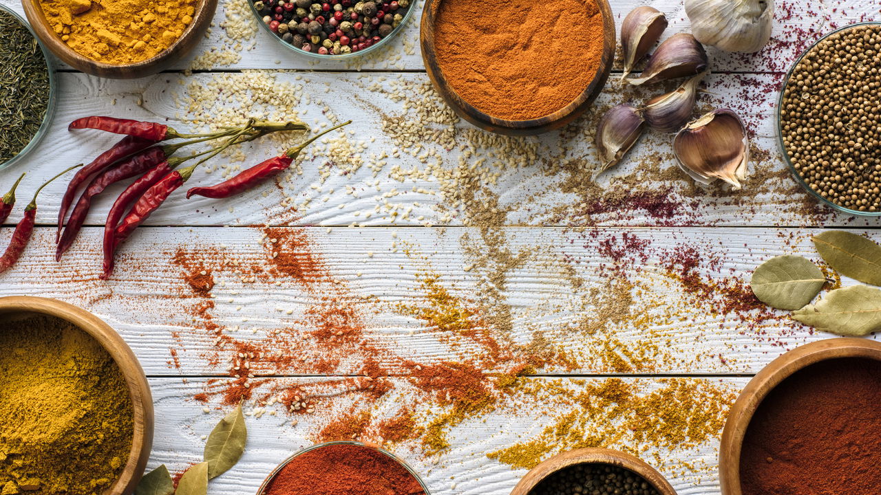 Seus temperos estão perdendo o sabor? Veja como armazená-los do jeito certo