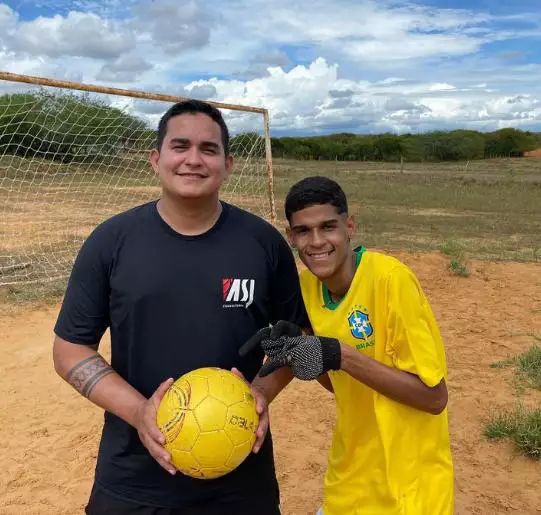 Allan e Luva de Pedreiro - Reprodução / Instagram