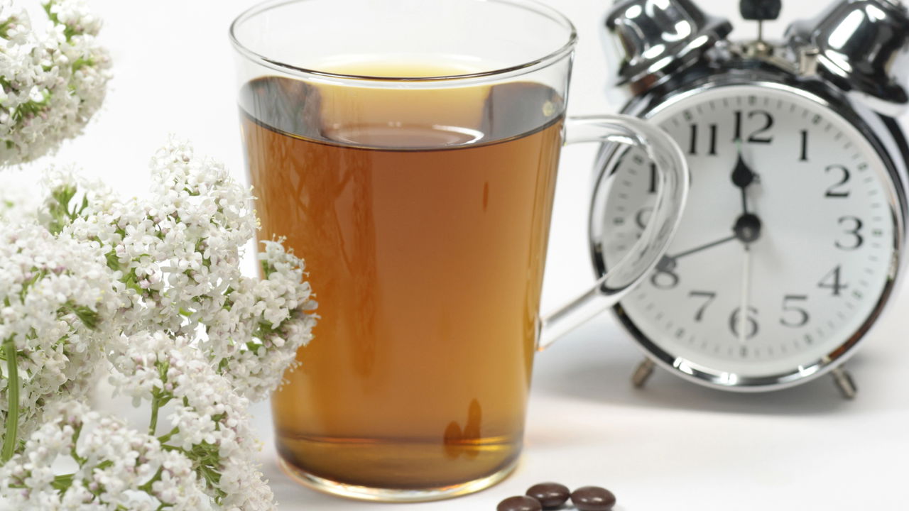 Durma profundamente com este chá natural simples!