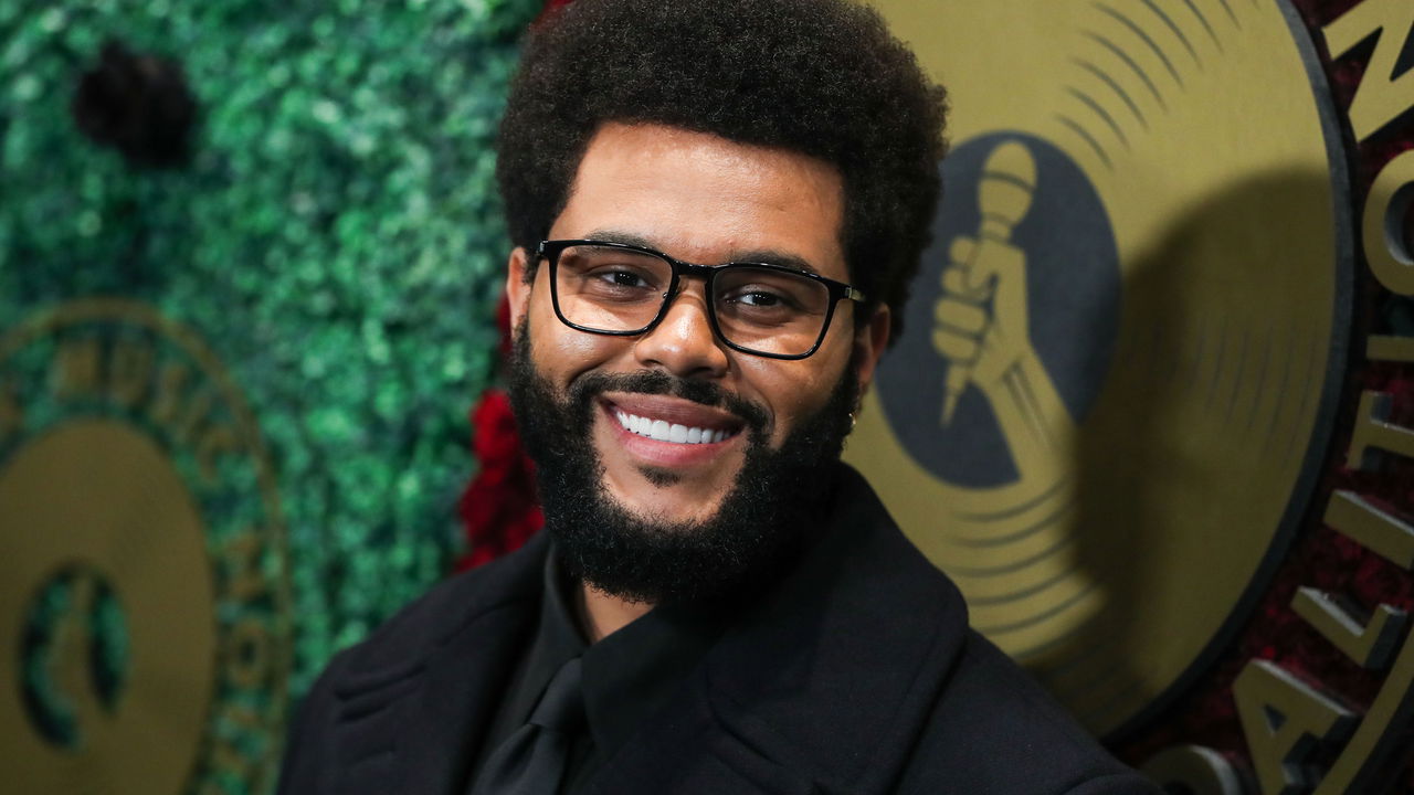 Filme com The Weeknd e Jenna Ortega tem estreia adiantada no Brasil