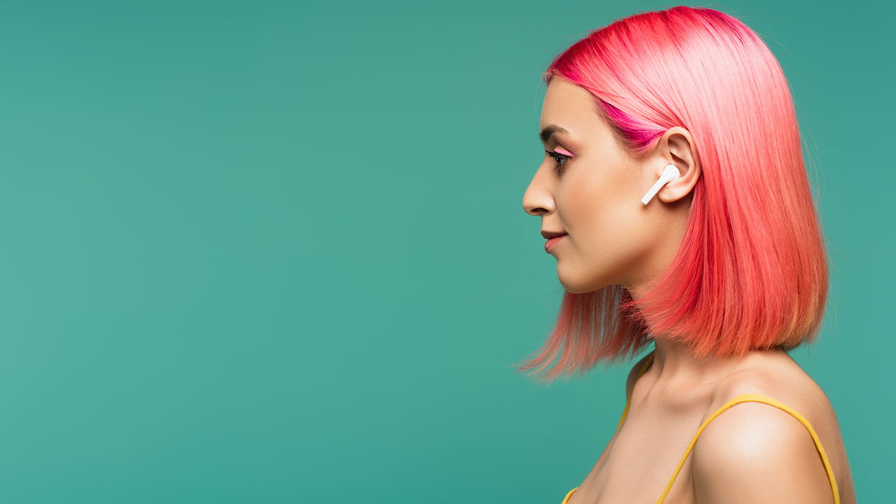 5 cuidados que salvam cabelos tingidos do ressecamento