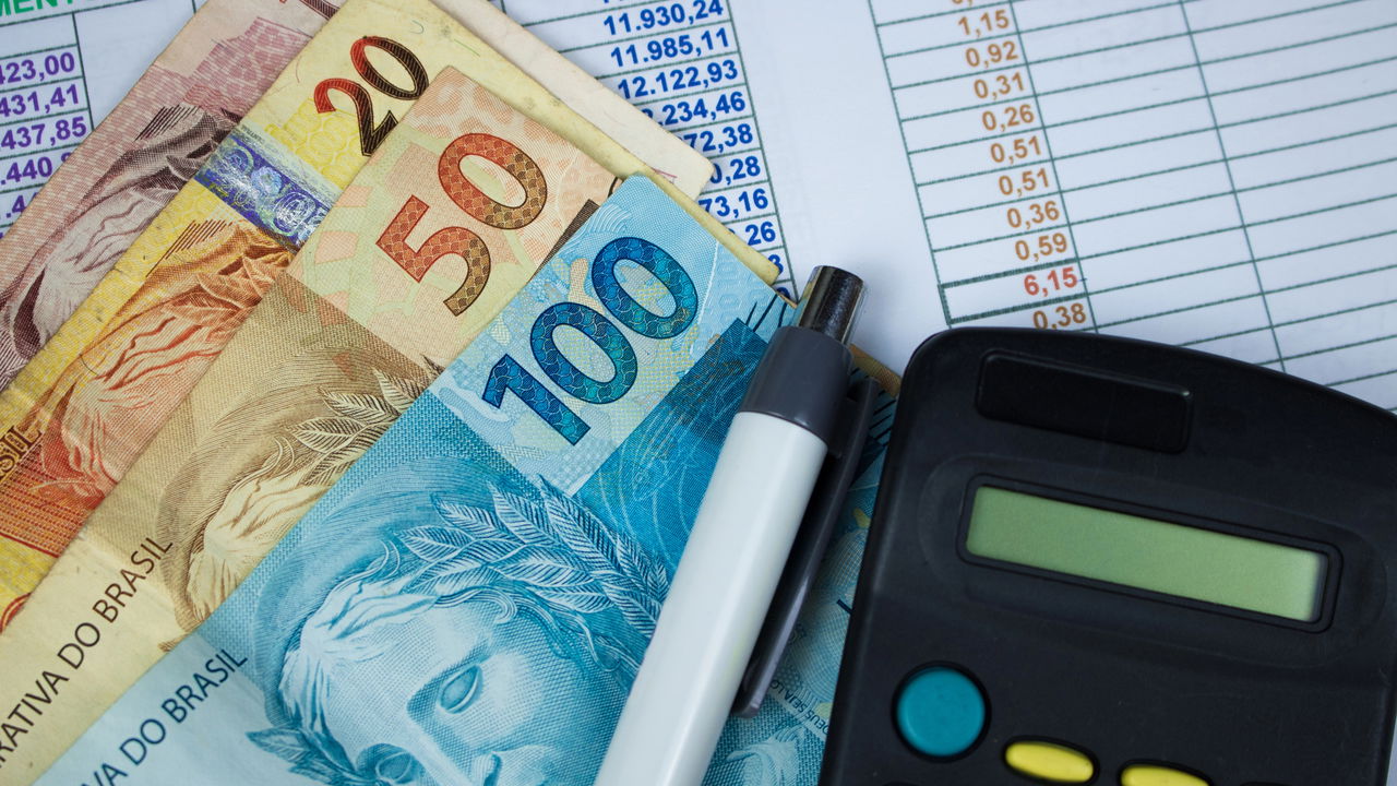 Banco enfrenta condenação milionária que ressalta falhas em saúde ocupacional