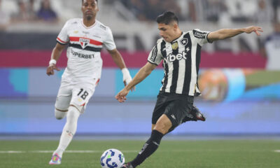 Savarino se atrasa para reapresentação do Botafogo por crise na Venezuela