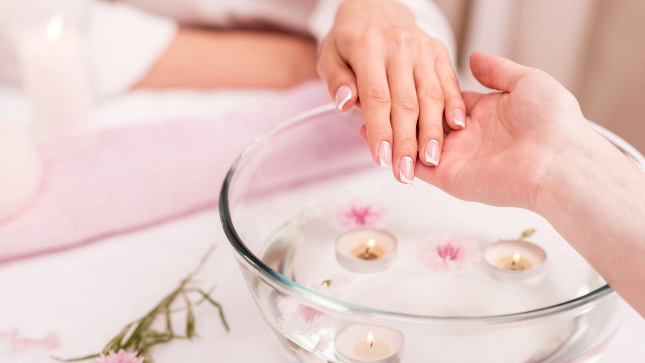 A técnica de unhas mais duradoura que você já viu