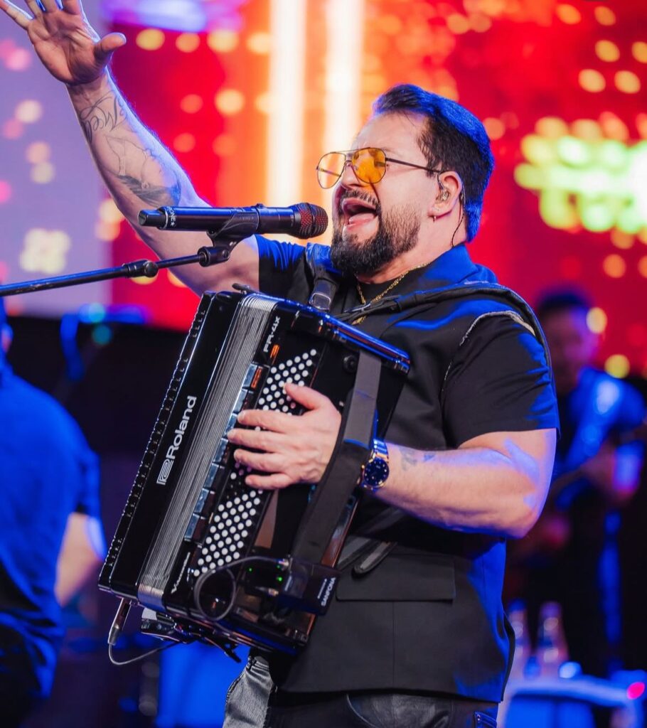 Marrone - Reprodução / Instagram